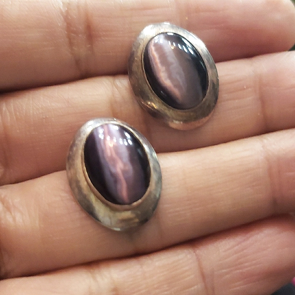 Vintage Sterling Silver Purple Cats Eye Earrings